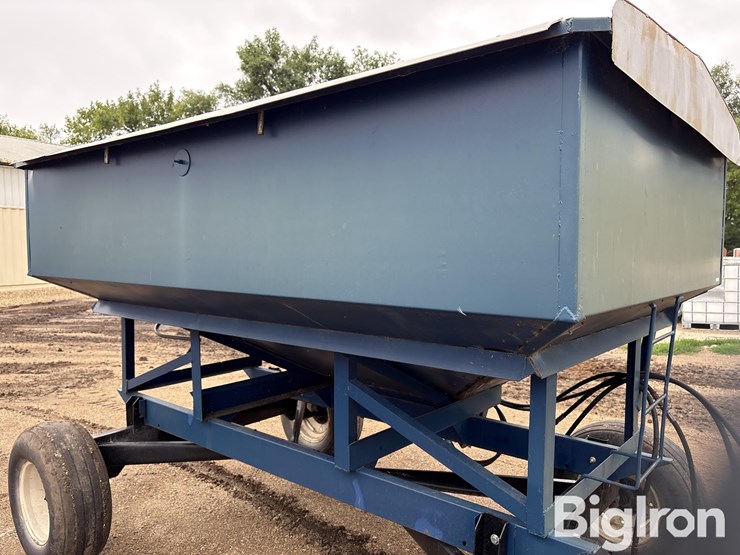 10’-gravity-wagon-image-12