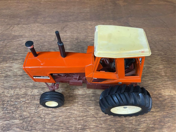1/16-ac-7050-ertl-image-3
