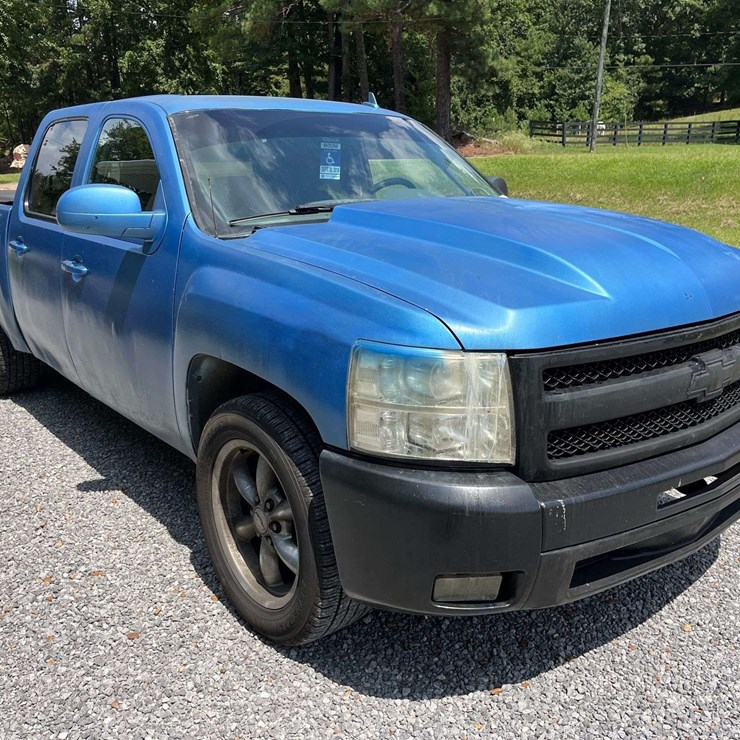 2011 CHEVROLET SILVERADO
