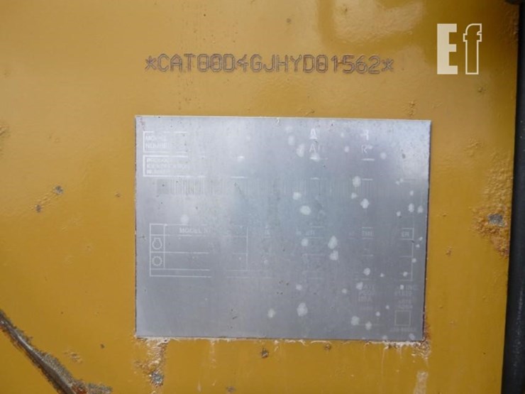 2005-caterpillar-d4g-xl-image-5