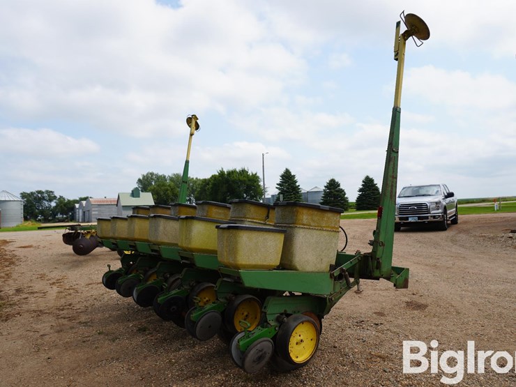john-deere-7000-image-5