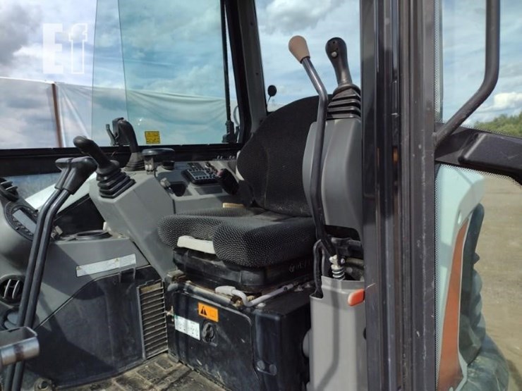 2018-bobcat-e85-image-13