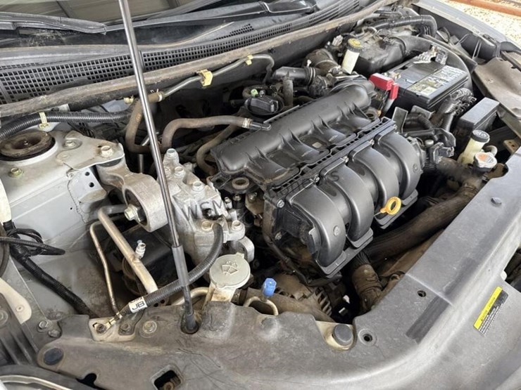 2014-nissan-sentra-sdn-image-10