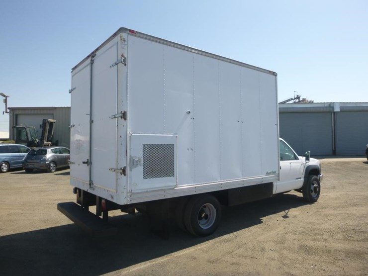 1997-chevrolet-3500-image-3