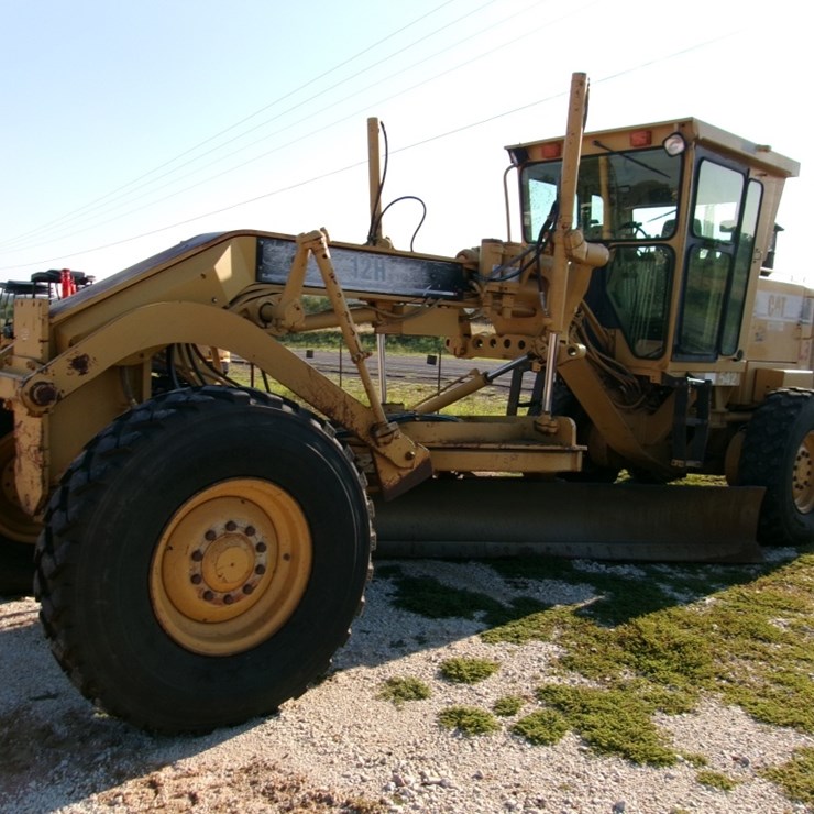 1997 CATERPILLAR 12H
