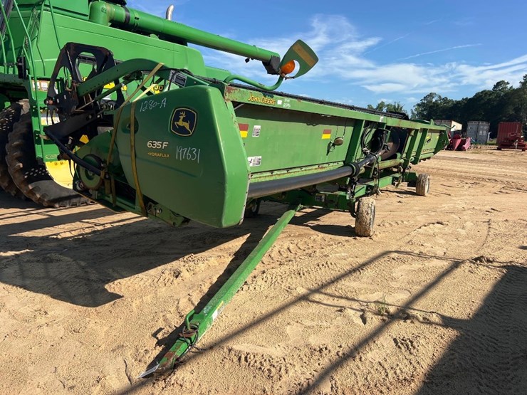 john-deere-635f-image-1