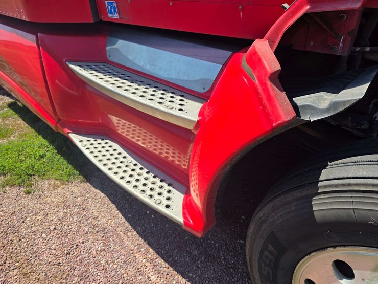 2013-kenworth-t660-image-53