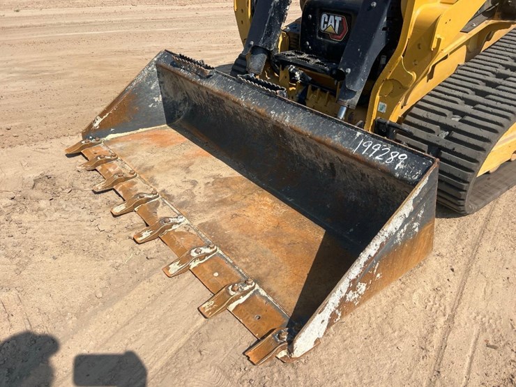 2024-caterpillar-255-skid-steer-image-9