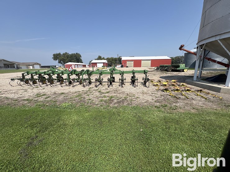 john-deere-845-image-6