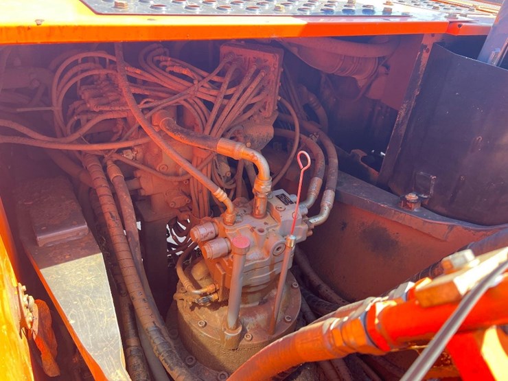 hitachi-zaxis-250lc-6n-excavator-image-17