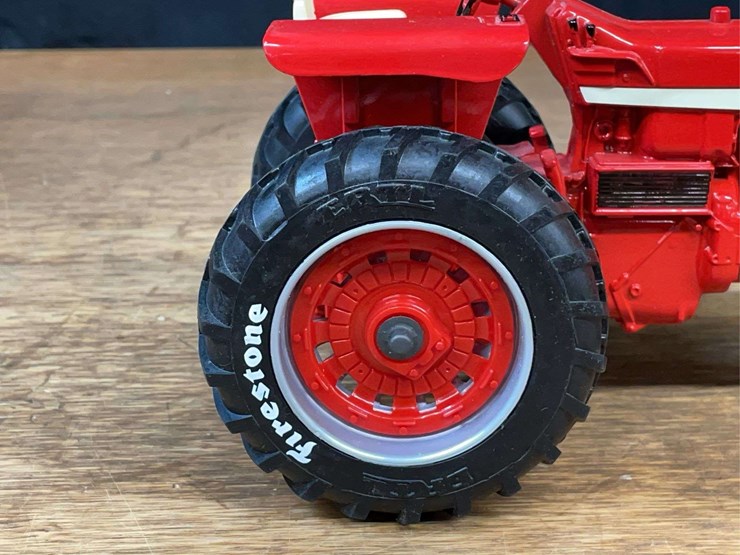 1/16-farmall-706-firestone-nib-ertl-image-18