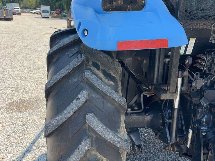 new-holland-t6020-image-16