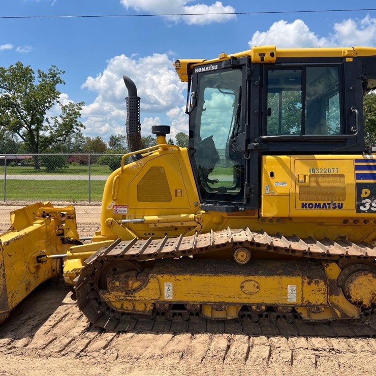 2021 KOMATSU D39PX-24