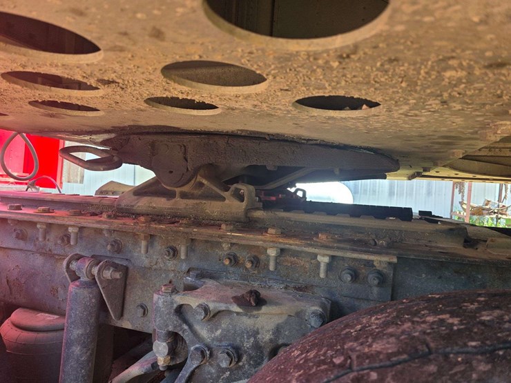 2013-kenworth-t660-image-16
