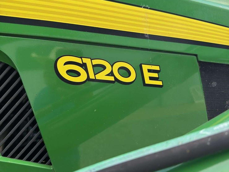 2020-john-deere-6120e-image-12