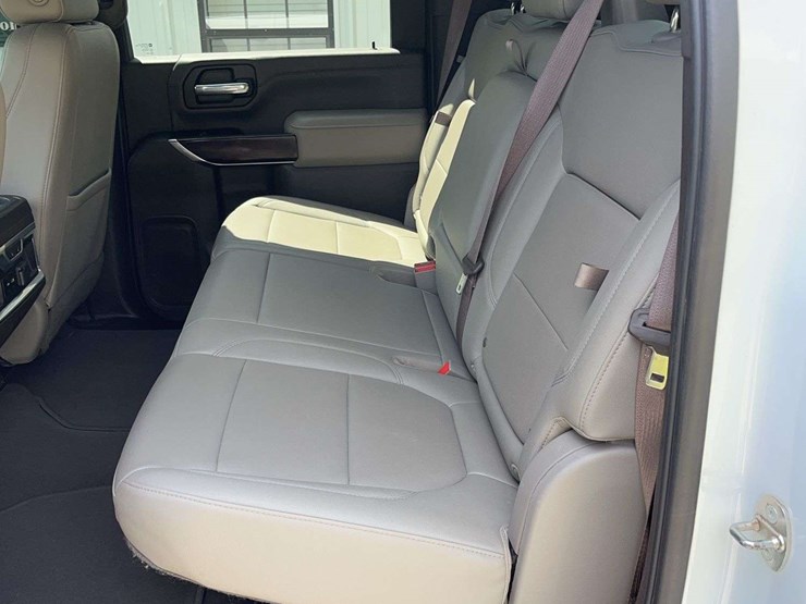 2022-gmc-2500-image-9