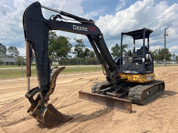 2018-deere-50g-image-8