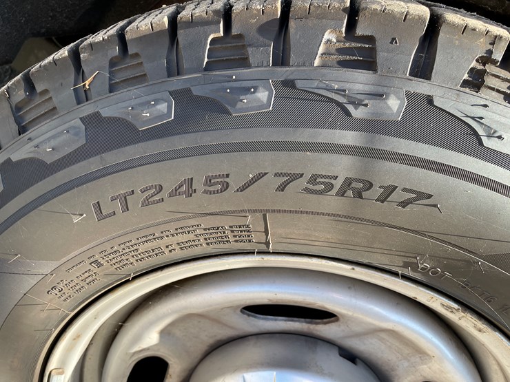 2016-ford-f250-xl-image-18