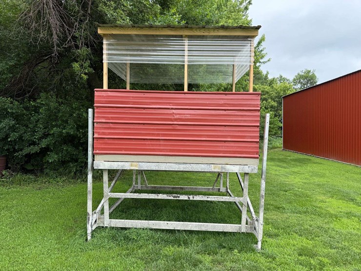 home-made-8’x8’-deer-stand-image-2