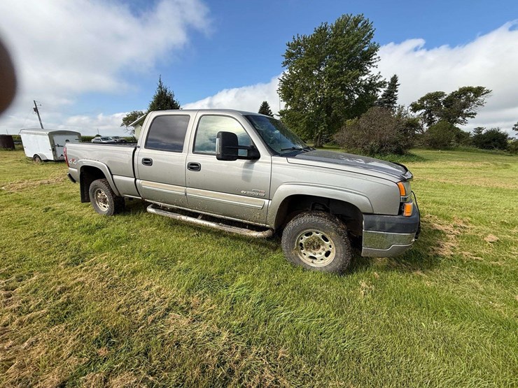2003-chevrolet-2500-image-16