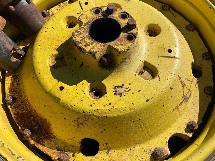 2-20.8-38-tractor-tires-image-3