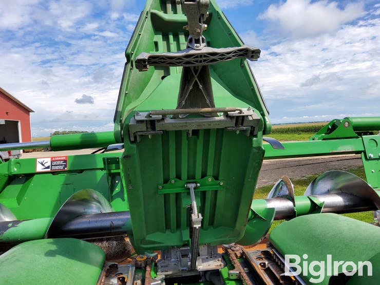 2021-john-deere-c12f-image-19