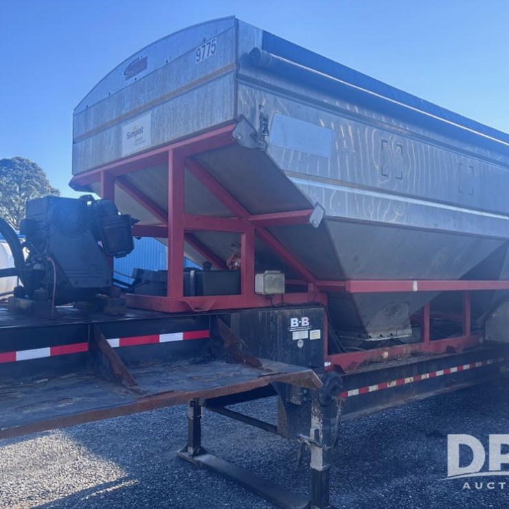 2014 B&B Dry Trailer (DR12057 Unit 9775)
