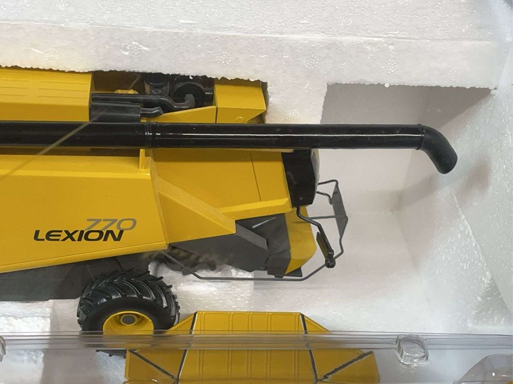 1/32-claas-lexion-770-combine-nib-norev-image-11