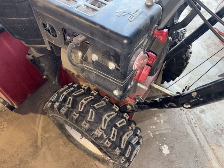 craftsman-26”-walk-behind-snow-blower,-electric-start,-ez-steer,-needs-carb-job,-has-stale-gas-image-7