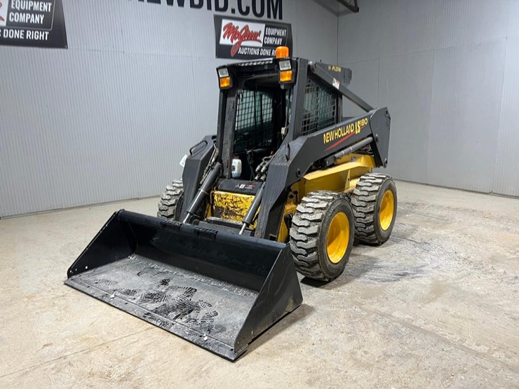 new-holland-ls180-image-2