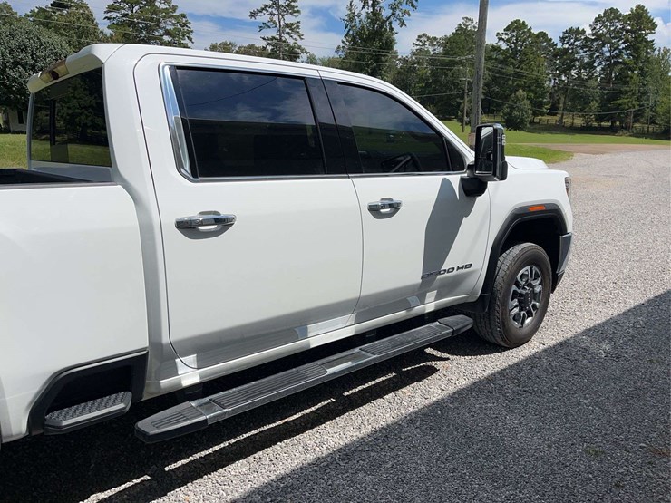 2022-gmc-2500-image-13