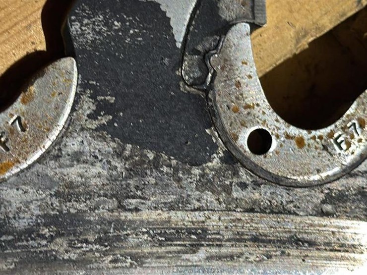 #136-•-saw-blade-image-3