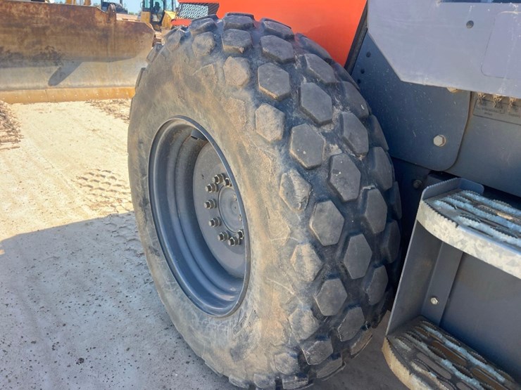 2018-hamm-h7-smooth-drum-roller-image-19