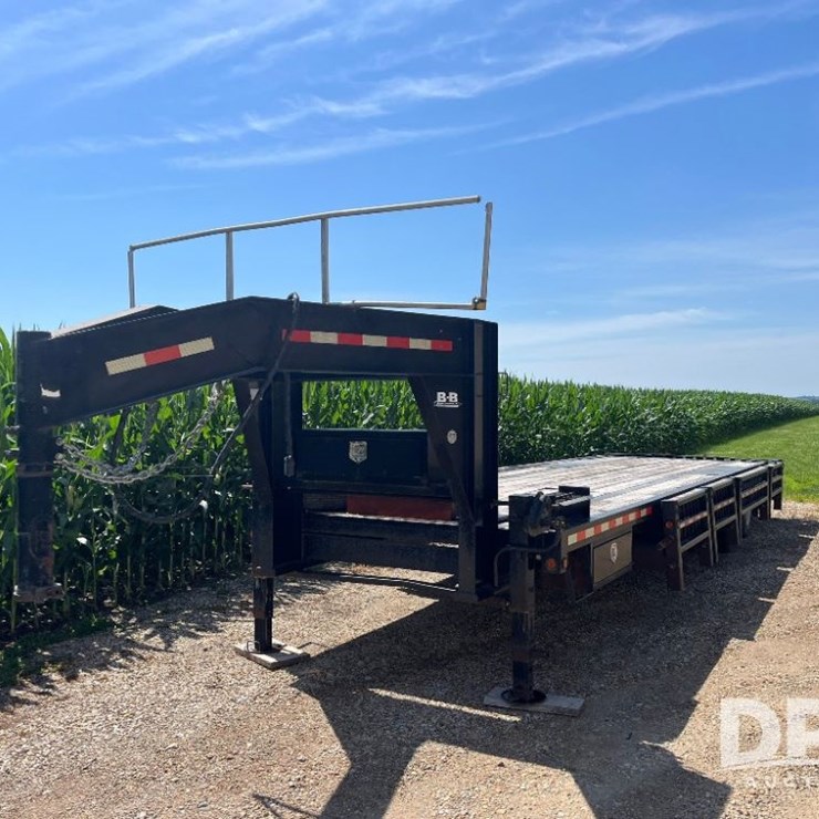 2008 B&B Gooseneck Trailer (JN2404)