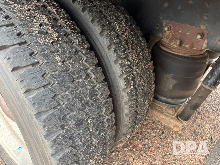 2012-kenworth-bottle-truck-(dr12101-unit-250)-image-63