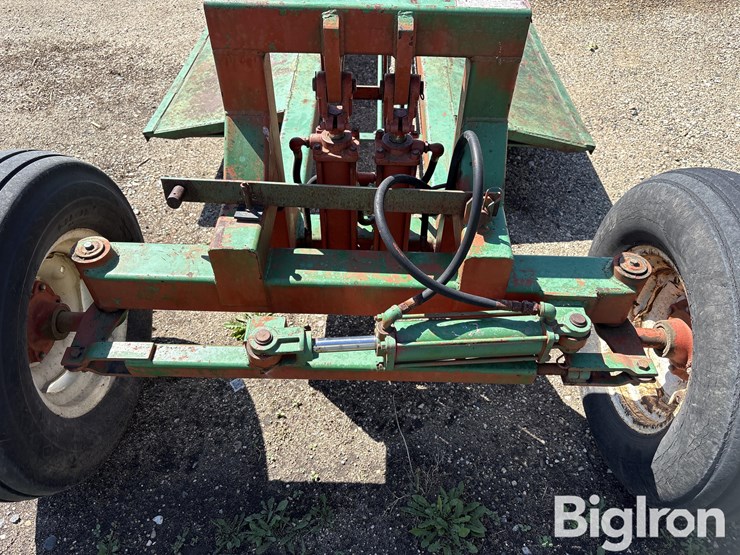 kuhn-30'-grain-drill-transport-image-18