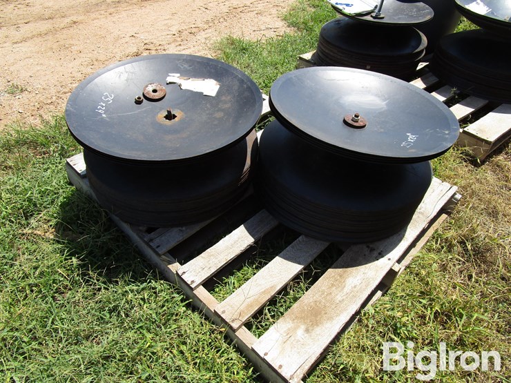 john-deere-24-image-7