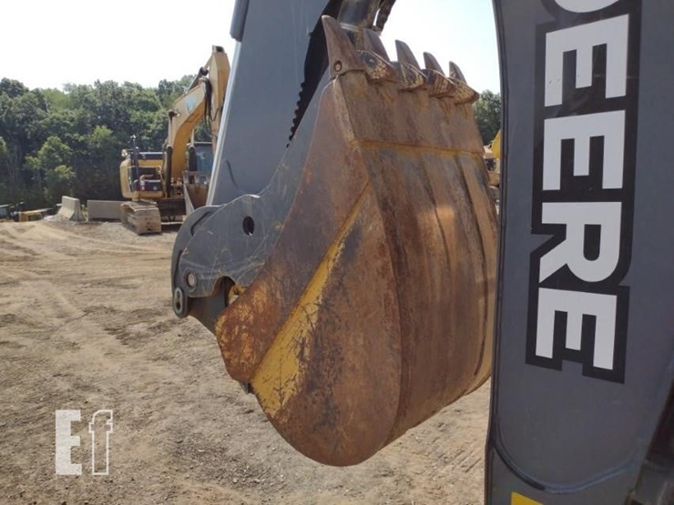 2017-deere-310sl-image-34