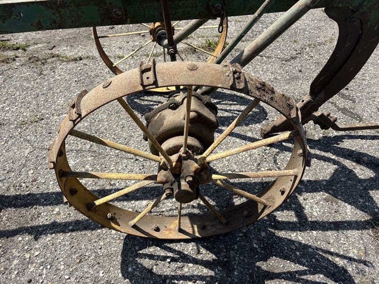 john-deere-single-shank-subsoiler,-on-steel,-clutch-lift-image-7