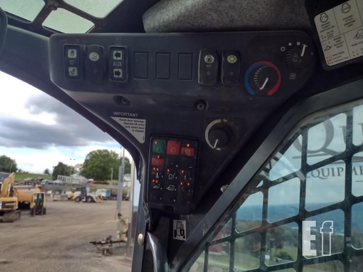 2020-deere-331g-image-8