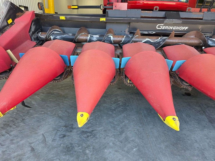 2001-geringhoff-rota-disc-8-row-30”-chopping-corn-head,-red-poly-snouts,-headsite,-flagship-hookup,-image-7