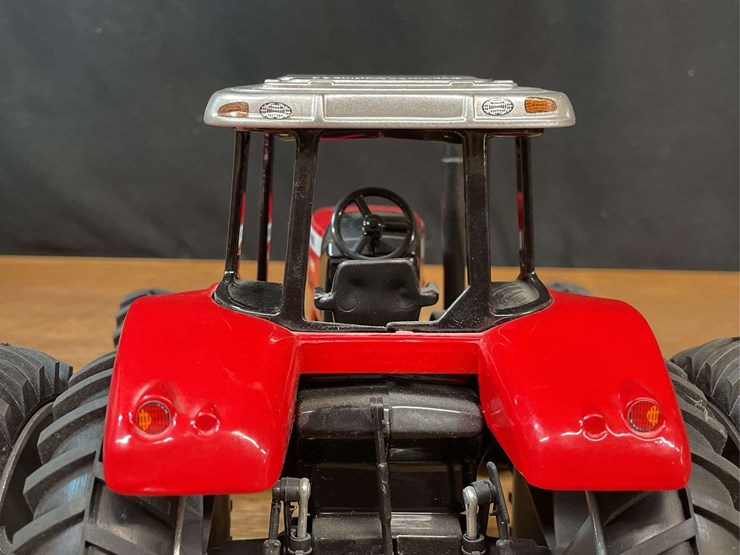 1/16-mf-8480-2004-agco-parts-expo-nib-sm-image-14