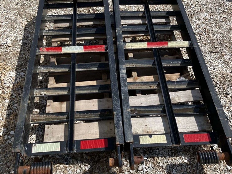 black-heavy-duty-trailer-ramps---approximately-5’-long-x-2’-wide-image-4