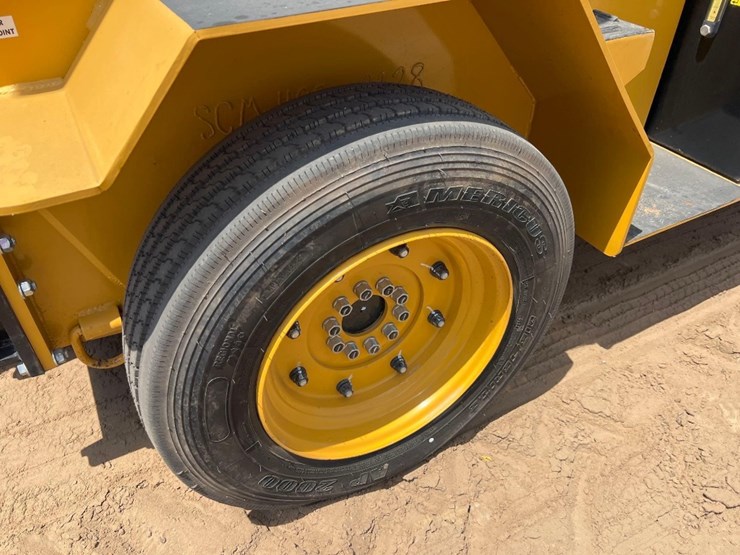 2023-smith-challenger-scm-400-sweeper-image-9