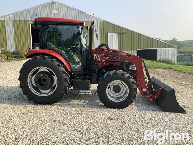 2023-case-ih-farmall-105a-image-4