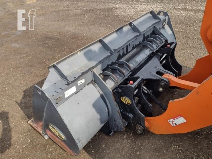 2023-hitachi-zw80-5b-image-17