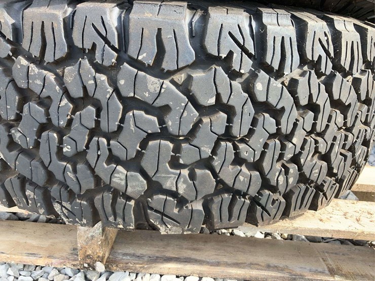 ford-6-bolt-rims-and-lt275/65r18-bfgoodrich-all-terrain-t/a-tires---set-of-4-image-8