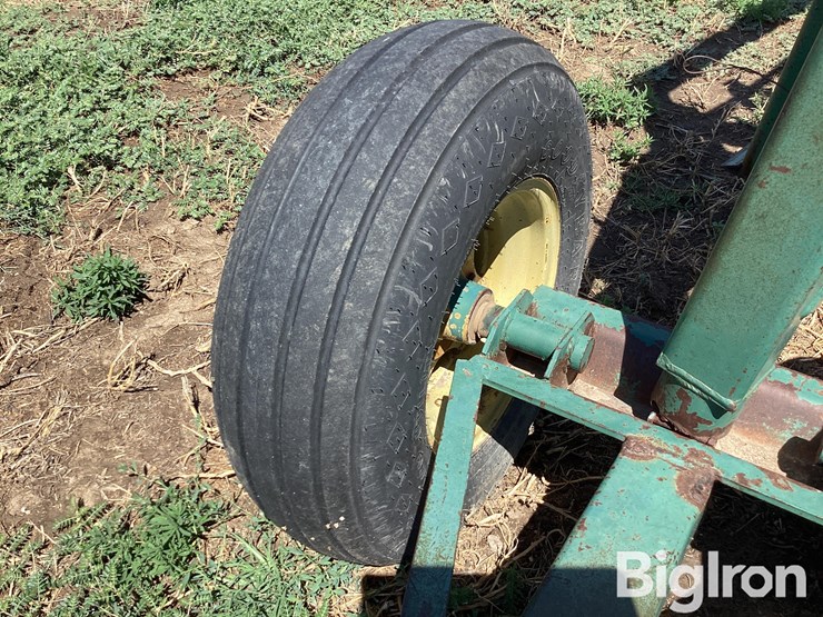john-deere-9300-image-11