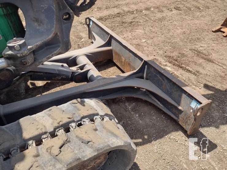 2017-deere-60g-image-25