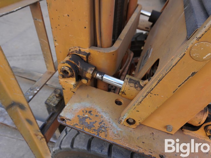 komatsu-fg20-8-image-10